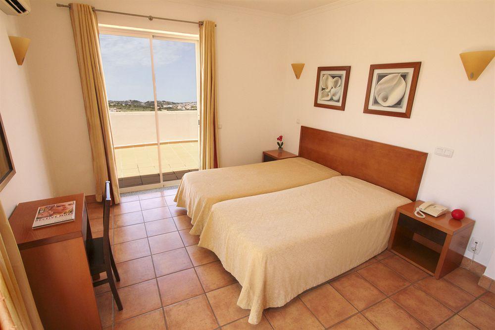 Vila Mos - Beach Resort Lagos Bagian luar foto